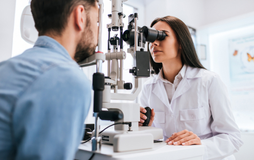 A man getting a comprehensive eye exam